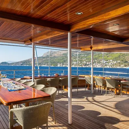 Private Cruise *